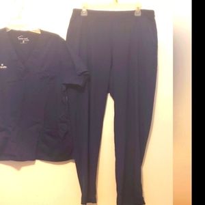 Advent health UA butter soft stretch navy Scrub pants Large